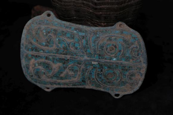 齐家文化青铜镶松石臂肩 qi culture bronze shoulder inlaid with