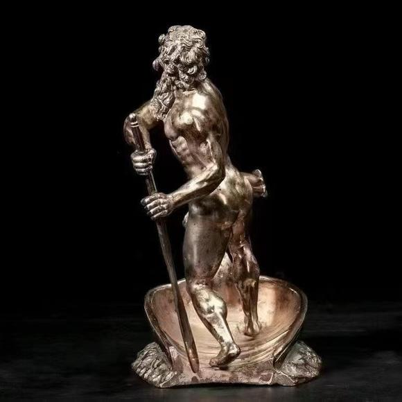 Horizontal Enchère Art Nouveau Silvered Bronze Sculpture of Neptune