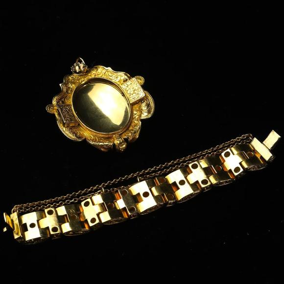 Horizontal Enchère Napoleon III Detachable Guilloché Enamel Diamond Gold Bracelet