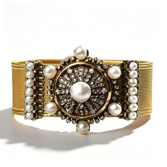 Horizontal Enchère Napoleon III Bespoke Gold Mesh Natural Pearl & Diamond Parure