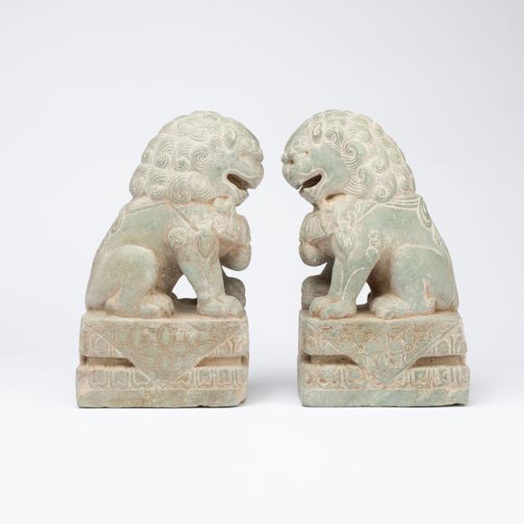 千峰會(huì)清 青石獅座像兩點(diǎn)