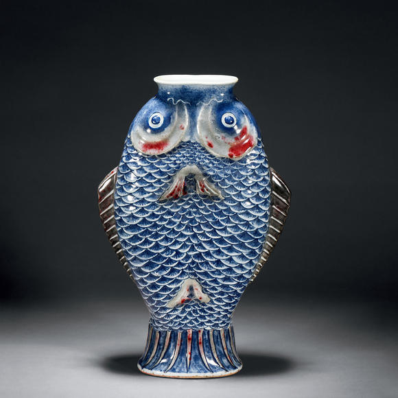 三杉美術(shù)清早期 青花釉裏紅雙魚形瓶