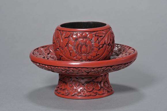 三杉美術(shù)清 漆雕盞托