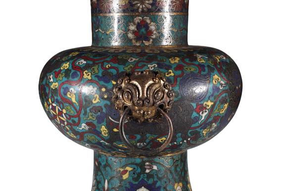 蘭亭古美術(shù)オークション明景泰銅景泰藍(lán)掐絲琺瑯花觚 一對