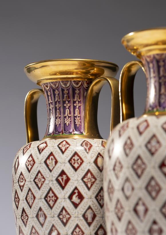 VERITAS Art AuctioneersA rare pair of Sèvres porcelain two-handled vases, carafe étrusque, 3ème grandeur