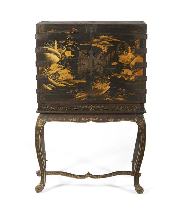 VERITAS Art AuctioneersA Japanese lacquered cabinet on stand