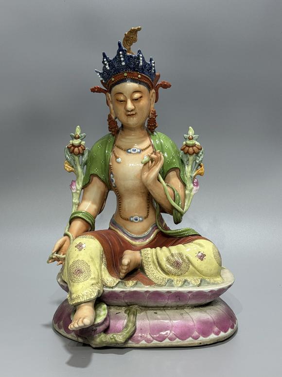 SEAVIEW AUCTIONS PTY LTDA Famille Rose Porcelain Seated Guanyin Bodhisattva on Lotus Base, China, 18th–19th centuries
