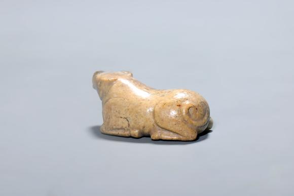 SEAVIEW AUCTIONS PTY LTDA Calcified Jade Recumbent Buffalo, China, 2nd–1st centuries BCE