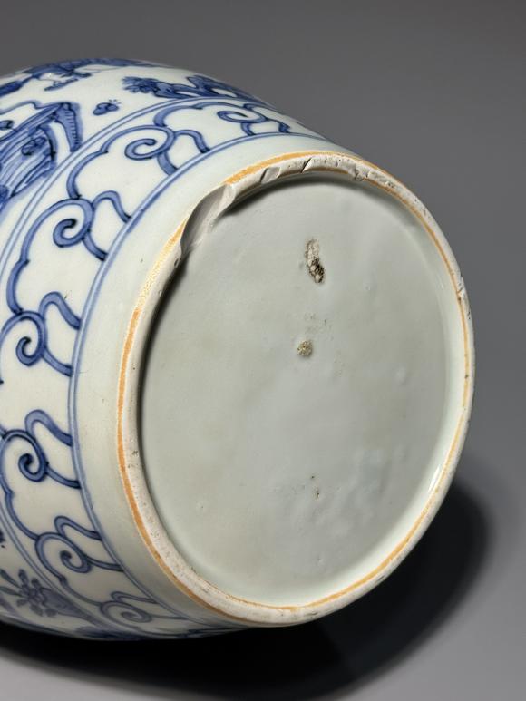 SEAVIEW AUCTIONS PTY LTDA Blue and White Double-Gourd Vase with Sages, Peacock and Floral Landscape Panels, China, 14th–17th century