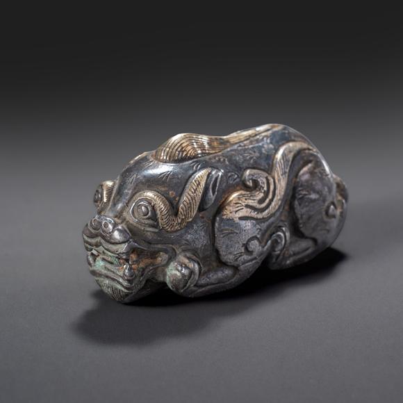 大阪國(guó)際銅鎏金瑞獸鎮(zhèn)紙