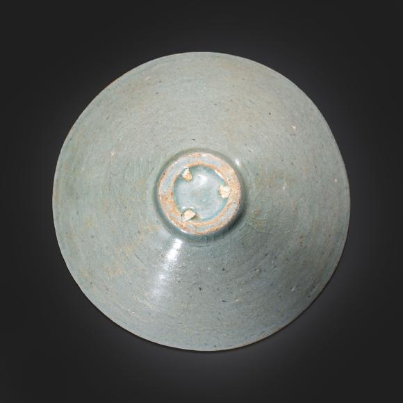 大阪國(guó)際高麗青磁魚(yú)文茶盞
