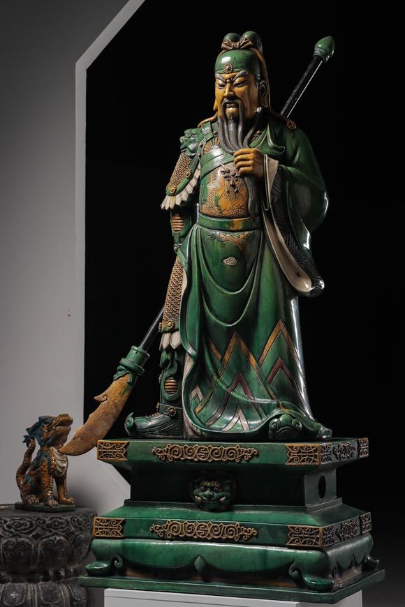 吉本株式會社明代 三彩關(guān)公造像