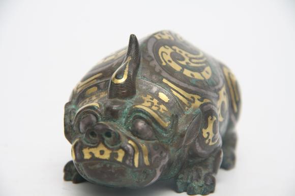 東京蕓術(shù)唐 銅錯(cuò)金豬