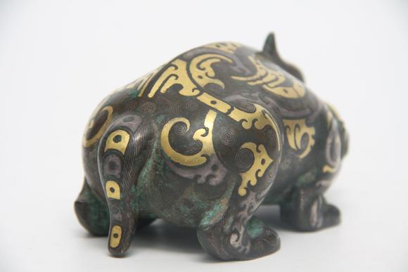 東京蕓術(shù)唐 銅錯(cuò)金豬