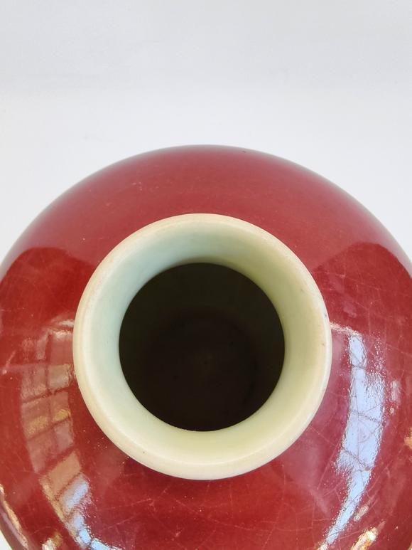 東京蕓術(shù)清  紅釉梅瓶
