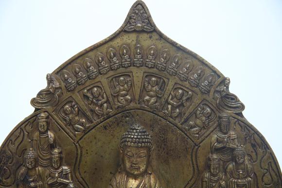 東京蕓術(shù)北魏銅鎏金佛像