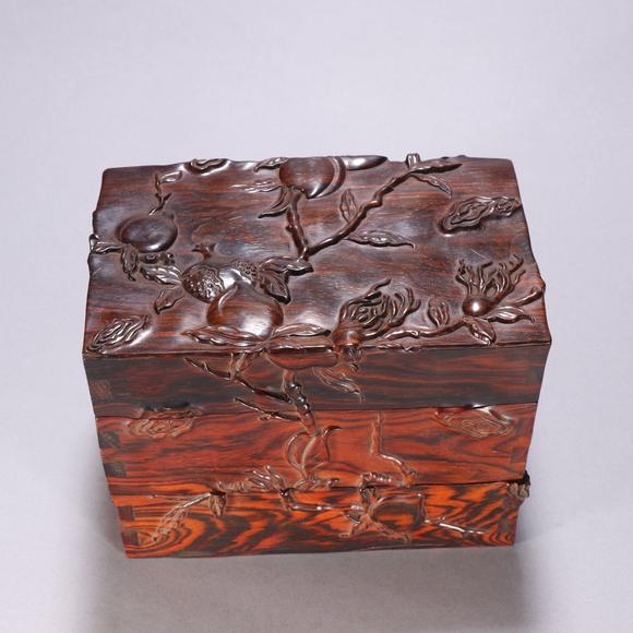 東京蕓術(shù)清 田黃石瑞獸鈕印章