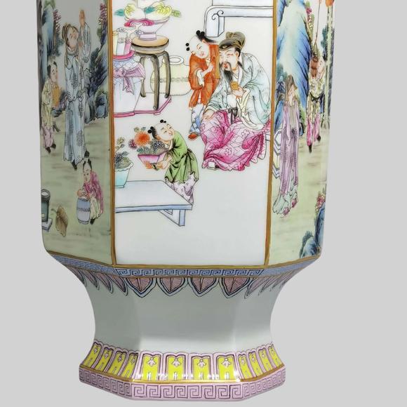 東京蕓術(shù)清乾隆 粉彩六愛(ài)淵明愛(ài)菊羲之愛(ài)鵝六方瓶