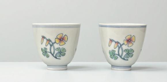 東京蕓術(shù)寄托康熙青花斗彩三秋杯