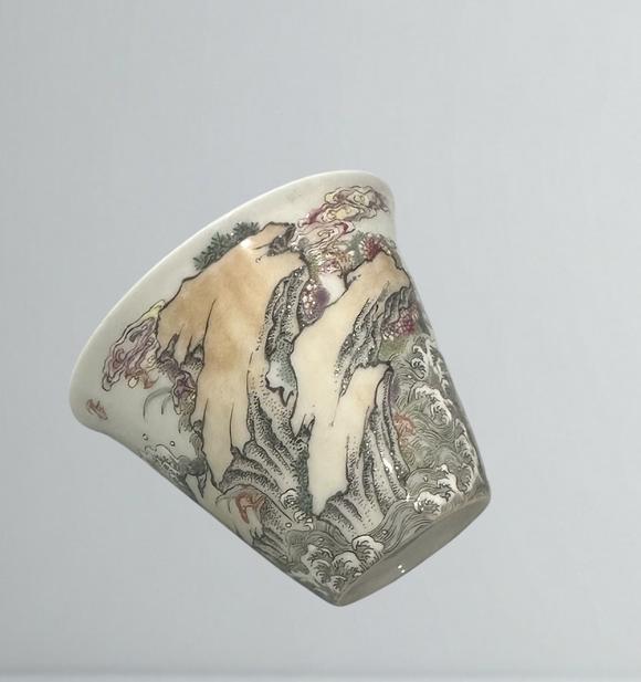 東京蕓術(shù)清亁隆 粉彩福山壽海紋馬蹄杯