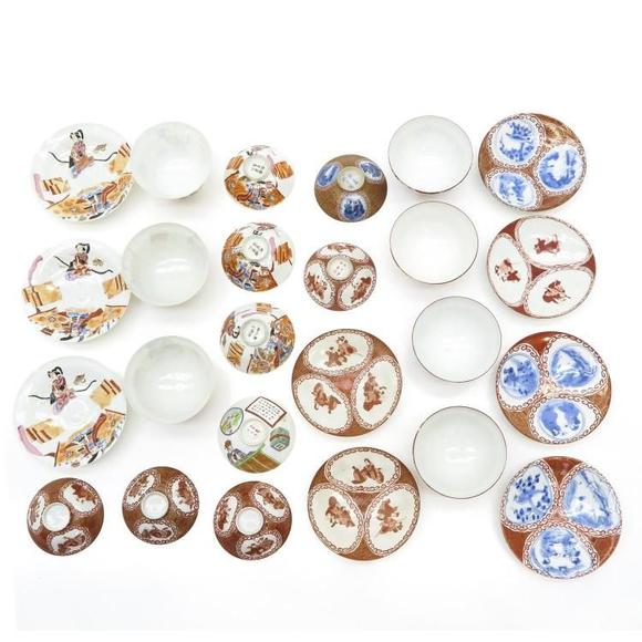Castle AuctionDiverse Lot of 19th Century Japanese Porcelain