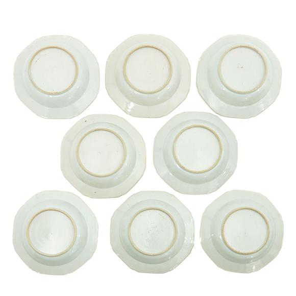 Castle AuctionA collection of 25 blue and white plates
