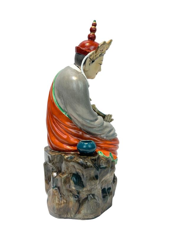Castle AuctionA Chinese rare pocelain Buddha, Republic Pr.