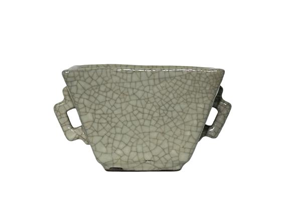 Castle AuctionGe-glazed cup with double-handlers, Ming Dynasty Pr. or earlier.