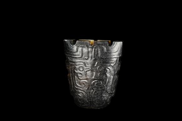 Castle AuctionA Jade ornament, 2th- 12th Pr.