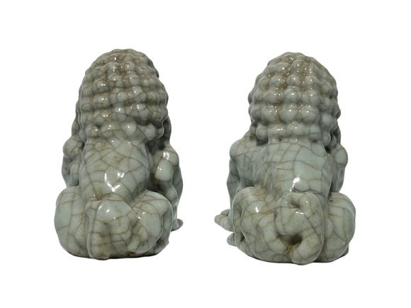 Castle AuctionA Chinese pair of lions, unkown age.