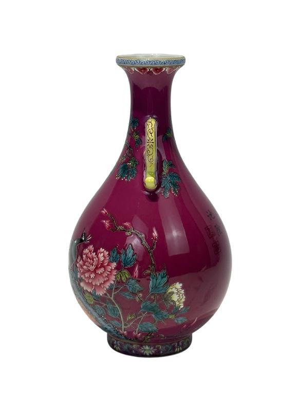 Castle AuctionA Chinese rouge-red background vase, Qian Long Pr. 