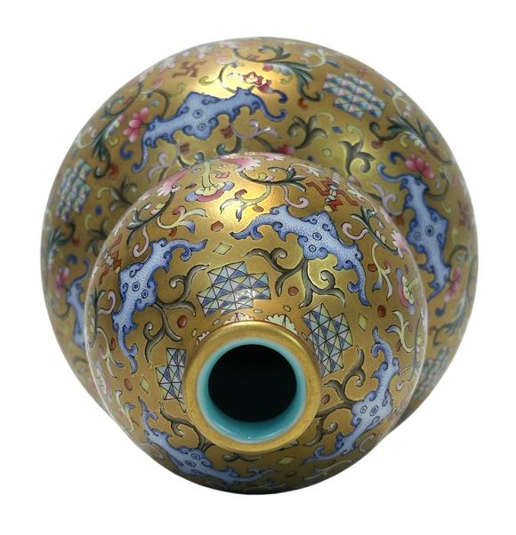 Castle AuctionA Chinese Famille Rose gilt gourd type vase, Qian Long Pr. 