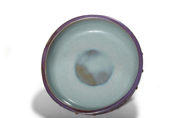 Castle AuctionA Jun Kiln Purple Splashed Tripod Narcissus Basin, 12th–14th C Pr.