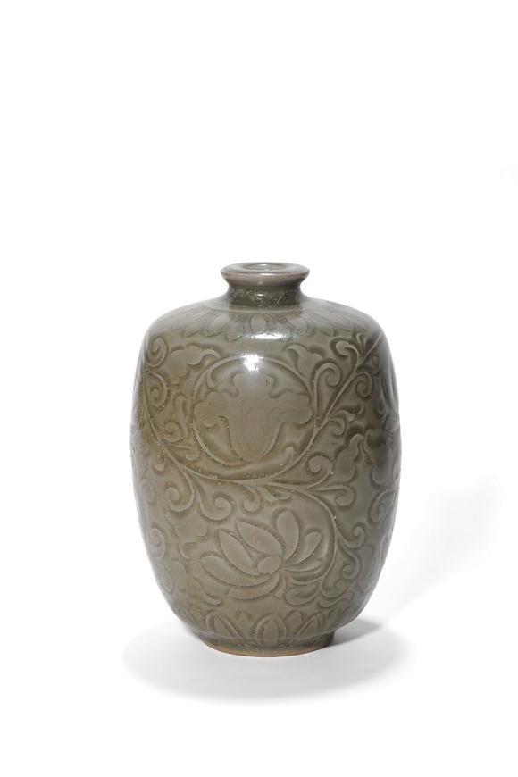 Castle AuctionA Yaozhou Kiln Carved Lotus Meiping Vase, 10th–12th C Pr.