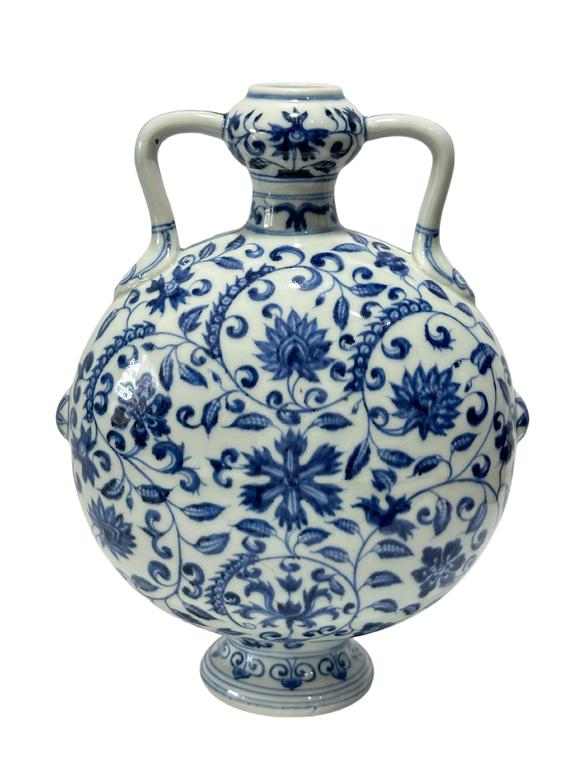 Castle AuctionA Chinese Blue and white moonflask vase,  Ming Dynasty Pr. 