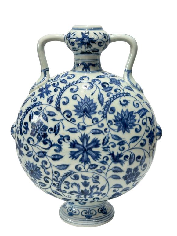 Castle AuctionA Chinese Blue and white moonflask vase,  Ming Dynasty Pr. 