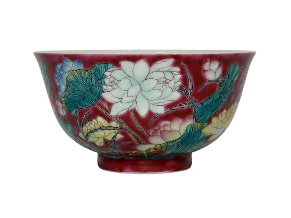 Castle AuctionA red bowl with lotus pond bowl pattern, Kang Xi Pr. 