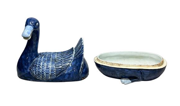 Castle AuctionThe aroma burner of a duck shape, Ming Dynasty Pr. 