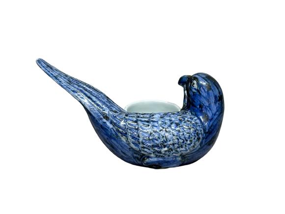 Castle AuctionA miniature Blue and white bird-feeding jar, Ming Dynasty Pr. 