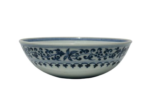 Castle AuctionBlue and white floral flowers cup, Ming Dynasty Pr. 