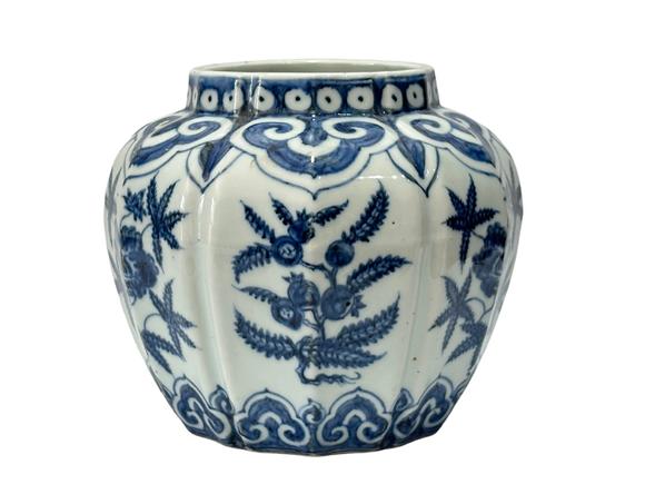 Castle AuctionA Chinese blue-and-white jar decorated with auspicious fruits pattern, Ming Dynasty Pr. 