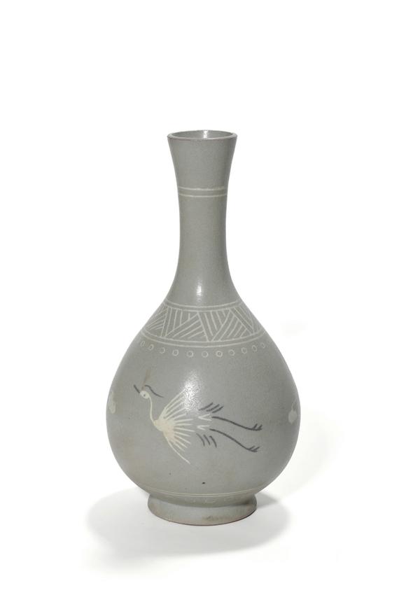 Castle AuctionA Korean Celadon Crane Yuhuchun Vase, 12th–14th C Pr.