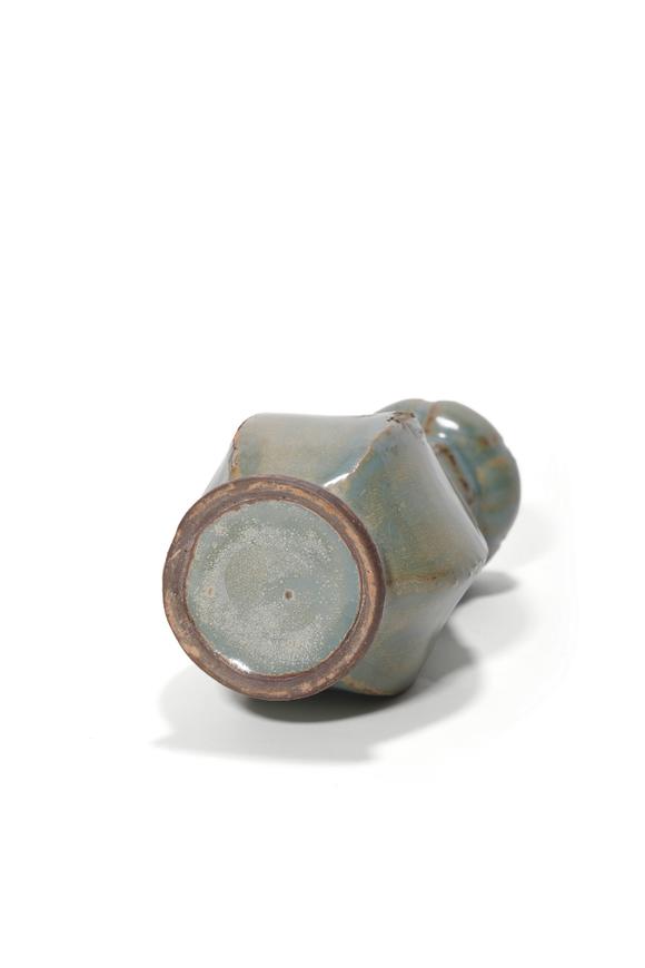 Castle AuctionA Jun Kiln Hexagonal Garlic Head Vase, 12th–14th C Pr.