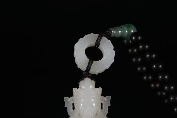 弘楊株式會(huì)社和田玉雕佛造像掛件