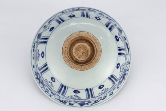 金澤美術(shù)元 青花纏枝蓮紋碗