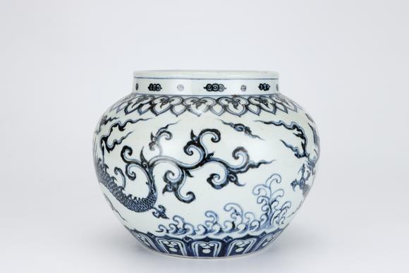 金澤美術(shù)明宣德 青花龍紋罐