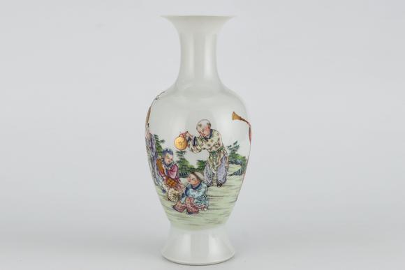 Cascade'sPastel baby play vase in the Republic of China | 民國 粉彩嬰戲圖瓶