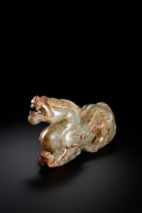 Cascade'sWhite marble and red Qin Rui beast | 漢 白玉紅沁瑞獸