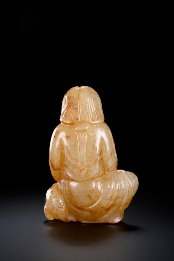 Cascade'sSitting Statue of White Jade and Qin Color Figures in Ming Dynasty | 明 白玉沁色人物坐像