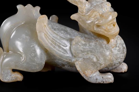 Cascade'sHanyu exorcises evil spirits | 漢 玉辟邪